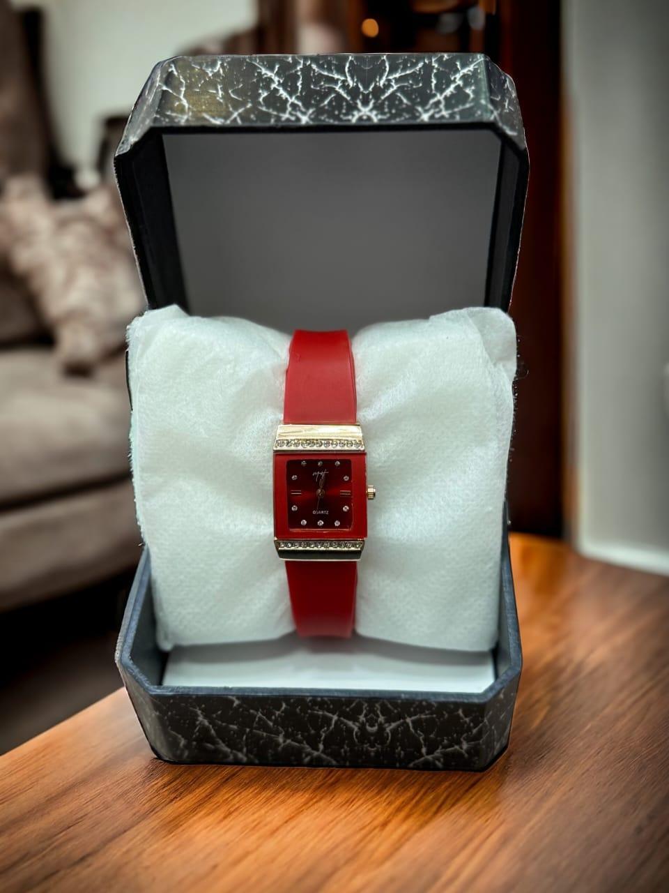 Stylish Women's Quartz Watch - 1 Pc Red Square Dial with Rubber Strap