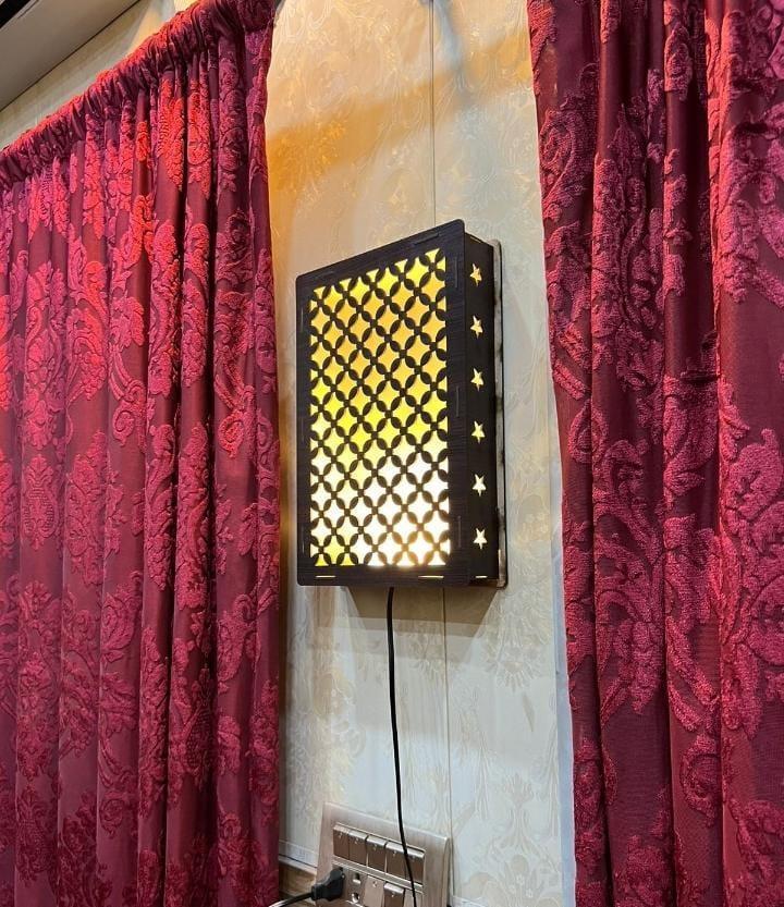 Modern Decorative Wall Lamp With Traditional Patterns